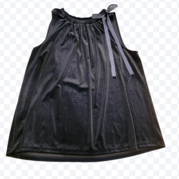 Ann Taylor Tops - NWOT Ann Taylor Black Velvety Soft Sleeveless Halter Neck Blouse